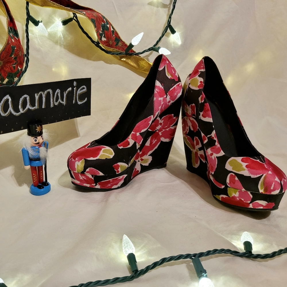 ELLE Platform Wedge Heels